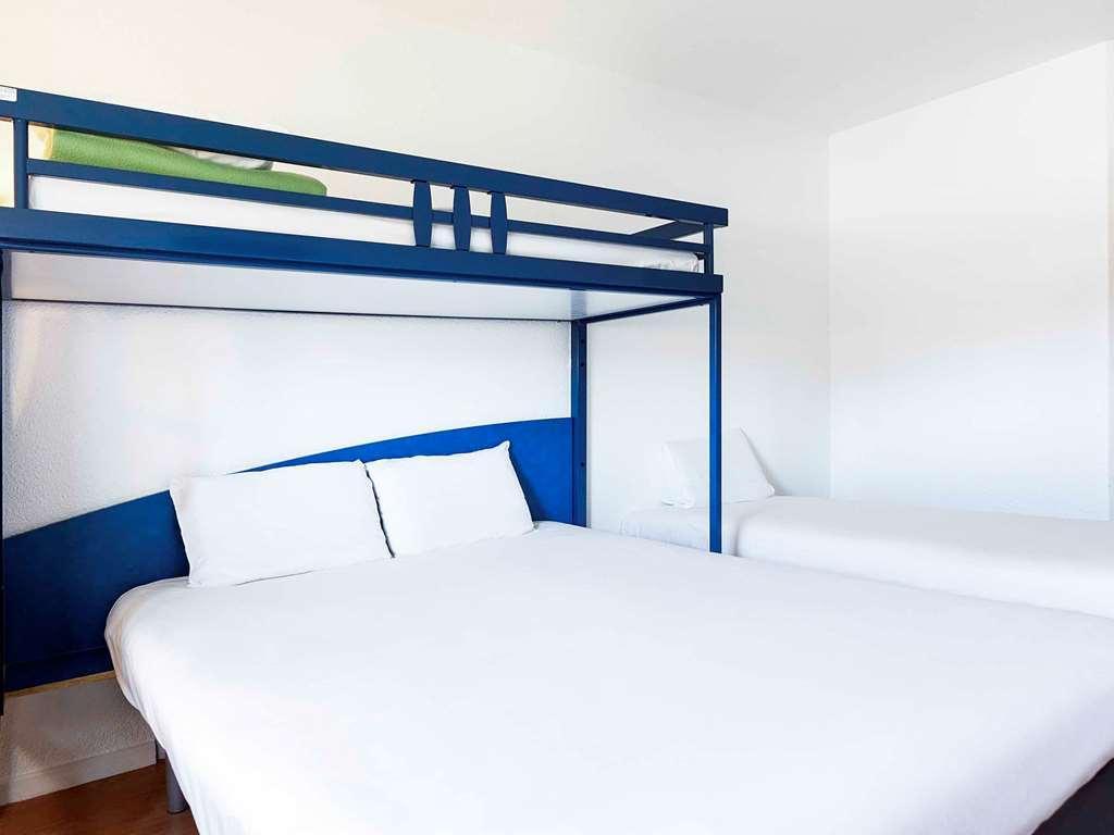 Ibis Budget Agén Exterior foto